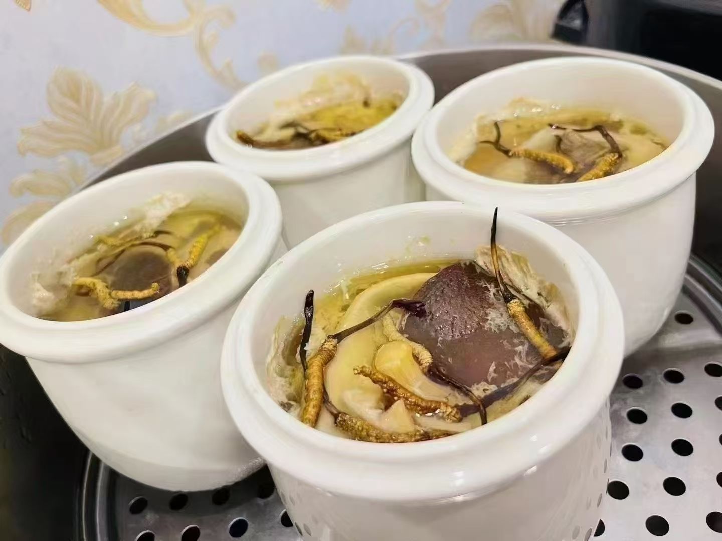 冬蟲夏草燉什么最好？5種黃金搭配讓滋補效果翻倍