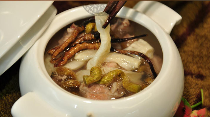 川貝冬蟲夏草雪梨怎么燉？潤(rùn)肺滋補(bǔ)的詳細(xì)做法與竅門